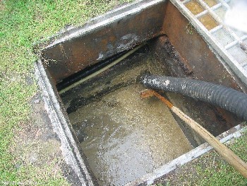 化粪池清理施工全指南 从准备到验收的标准化流程